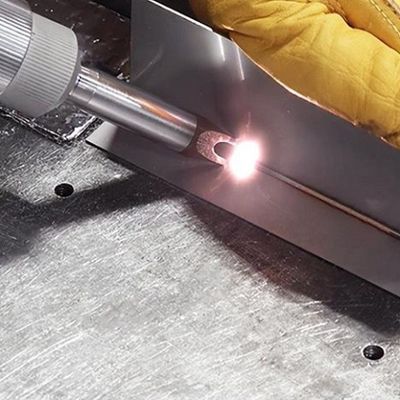 17.8mmのM16レーザ溶接のノズルのレーザ溶接機械部品